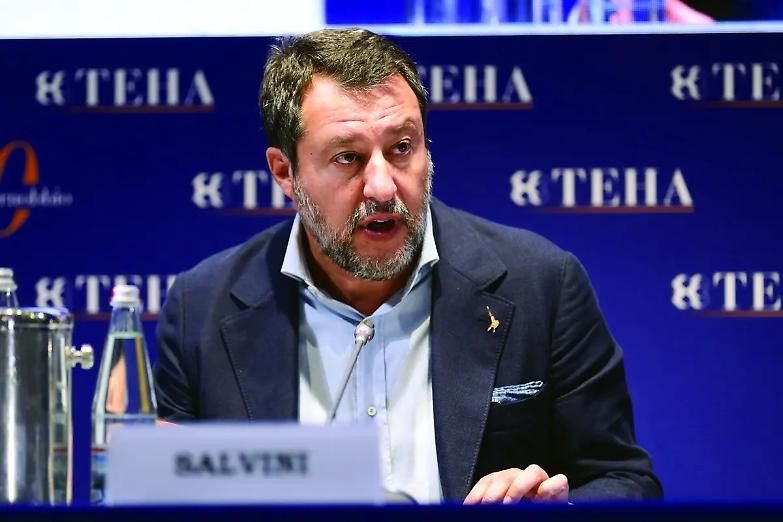 Salvini ringrazia i Pm. Il processo Open Arms &egrave; un assist politico