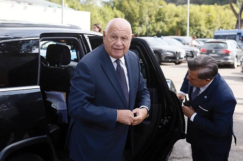 &laquo;Carriere separate per Natale&raquo;, lo sprint sulla giustizia col sigillo di Meloni