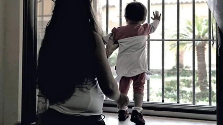 Uno Stato di diritto non pu&ograve; mettere in cella una neomadre col suo bimbo o una donna incinta