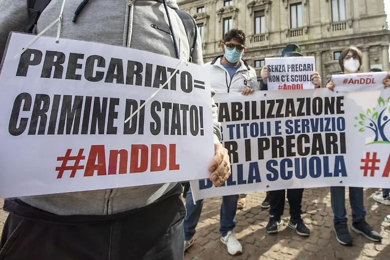 &ldquo;L&rsquo;Italia discrimina i prof precari&rdquo;, arriva il deferimento alla Corte Ue