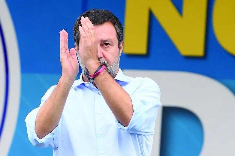 Salvini stoppa i &ldquo;vaffa&rdquo; a Tajani ma si prepara a demolire lo Ius Italiae