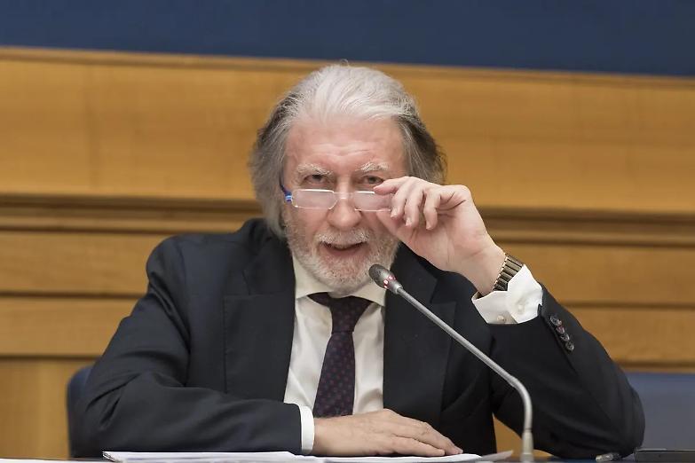 &ldquo;Scarpinato, &egrave; lei?&rdquo;. Il senatore nei guai per una presunta intercettazione