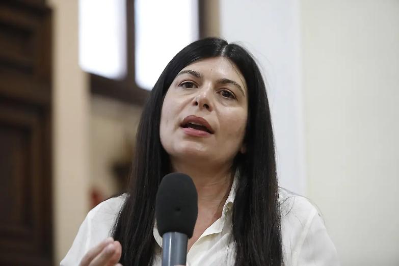 Quel grumo mediatico-giudiziario che l&rsquo;ha giurata a Chiara Colosimo