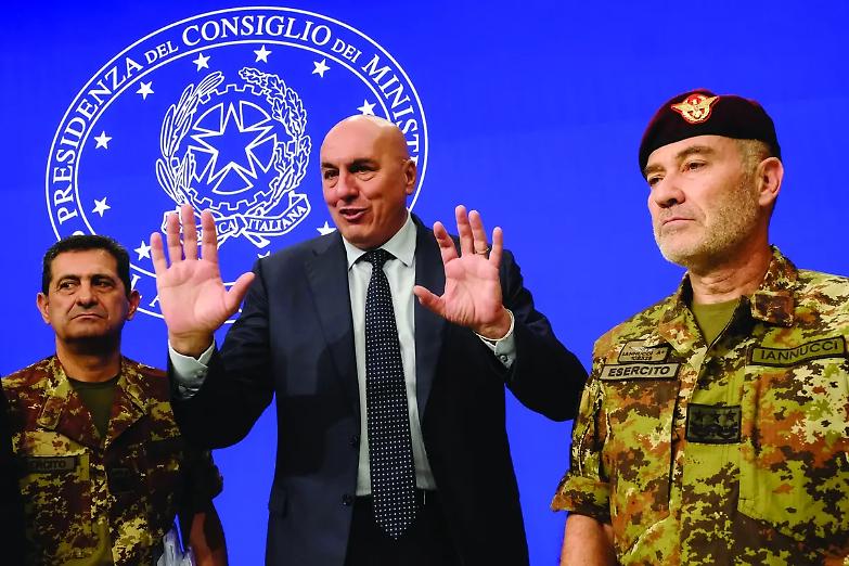 E il generale disse: &laquo;Prepariamoci alla guerra&raquo;. Crosetto ne sa qualcosa?