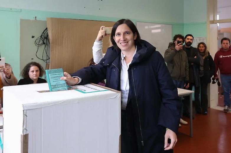 Regionali, &egrave; la vittoria di Schlein. Che ora pu&ograve; imporsi sul M5S