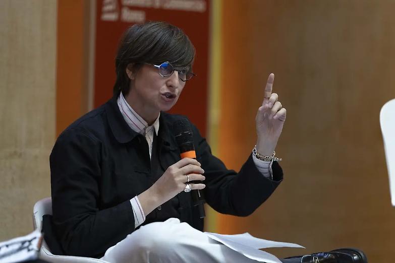 Bravi tutti: ora il tribunale giustizialista assedia la fiera del libro di Roma