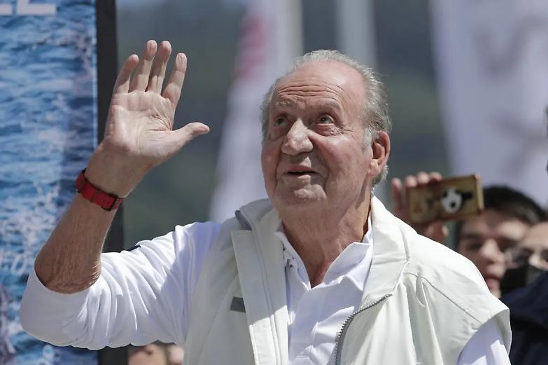 Spagna, i magistrati in pensione denunciano Juan Carlos per reati fiscali