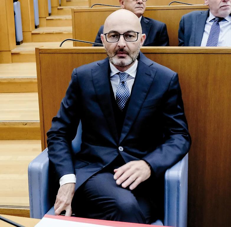 Nomine, Pinelli cassa le proposte: &laquo;Difetto di autorevolezza del Csm&raquo;