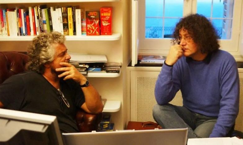Grillo annuncia un &laquo;delicato messaggio&raquo;: pronto allo strappo con Conte