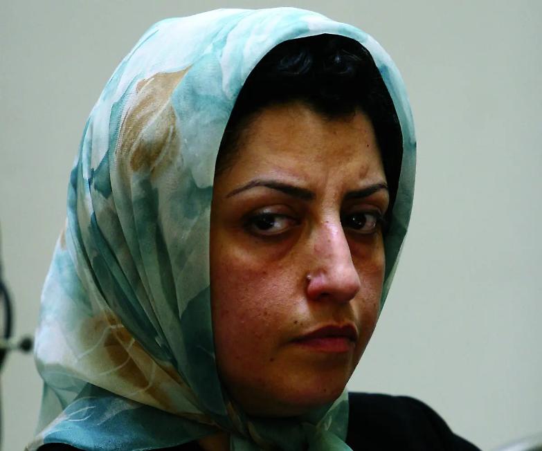 Narges Mohammadi, la premio Nobel in lotta con il regime misogino di Teheran