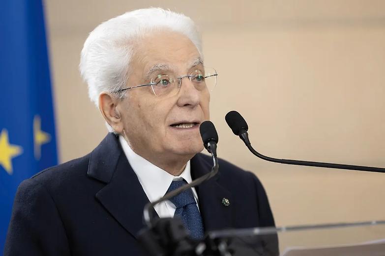 Mattarella: &laquo;Guerre e odio mettono a rischio la democrazia ovunque&raquo;