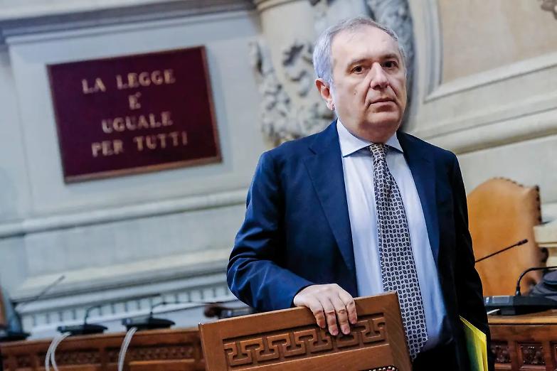 &laquo;Il caso Tortora? Una robetta di 40 anni fa...&raquo;. Il senso per la giustizia di Santalucia