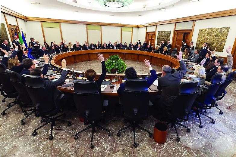 Togati e laici di minoranza. Cos&igrave; il Csm si prepara a dire no alla riforma...