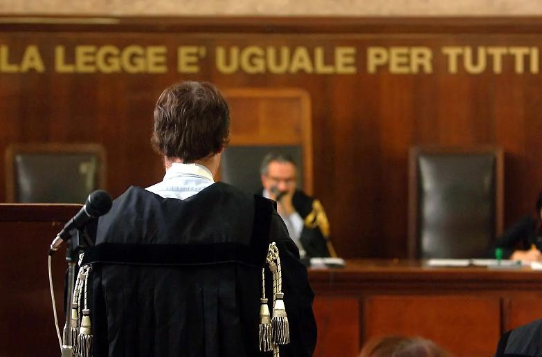 &laquo;Evade le tasse!&raquo;, ma la sentenza smaschera il ricatto del cliente al legale