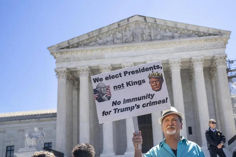 Quattro anni dall&rsquo;assalto di Capitol Hill, &laquo;non graziate quei condannati&raquo;