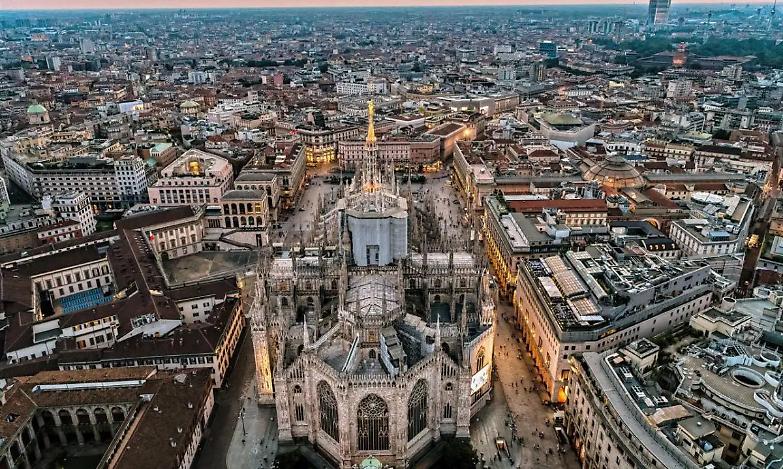 Zone rosse, il paradosso di Milano: vietato il fumo ma non il vandalismo Proibizionismo per molti e protezione per alcuni?