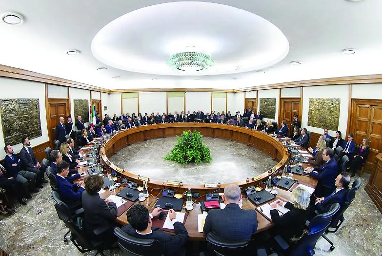 &laquo;Un rischio&raquo;, &laquo;No, &egrave; il modello accusatorio&raquo;: al Csm scontro sulle carriere separate