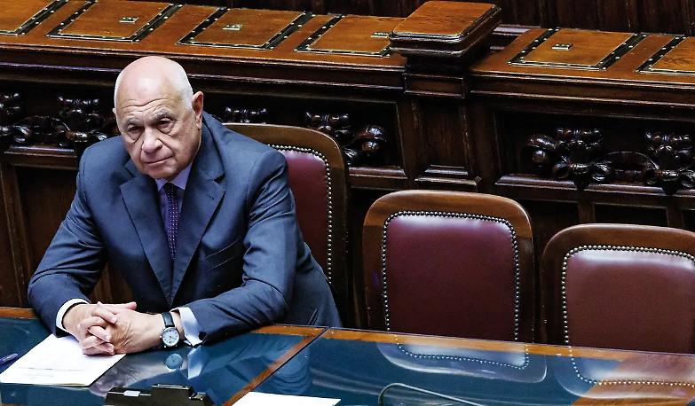 Carriere separate, opposizioni sulle barricate: ddl blindato