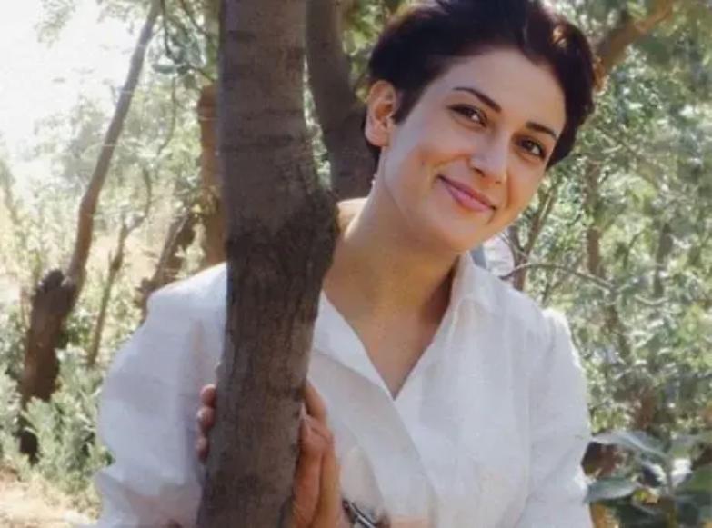 Pakhshan Azizi aspetta il boia nella prigione di Evin