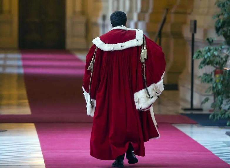 Da Sciascia a Travaglio, dal diritto alle manette. Che deriva la sinistra...