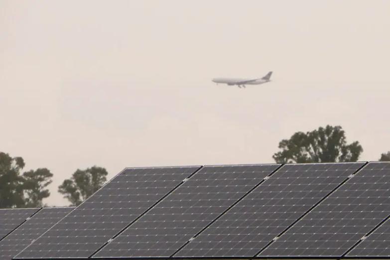 Inaugurato all&rsquo;aeroporto di Roma Fiumicino il pi&ugrave; grande impianto fotovoltaico in uno scalo europeo