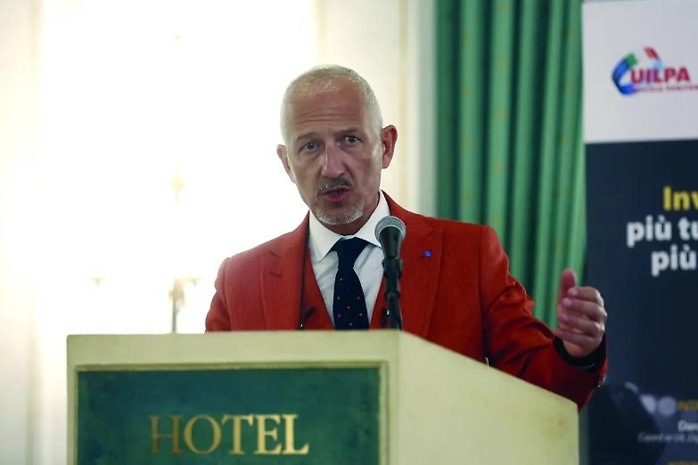 Gi&agrave; nove suicidi in soli 20 giorni: &egrave; una carneficina