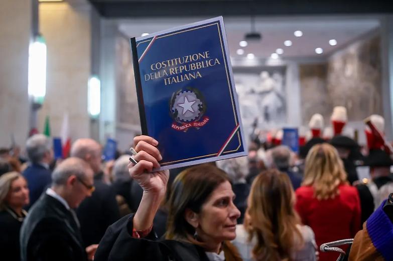 Carriere separate, Meloni tira dritto nonostante la protesta delle toghe: &laquo;Rispettiamo la Costituzione ma la riforma &egrave; necessaria&raquo;