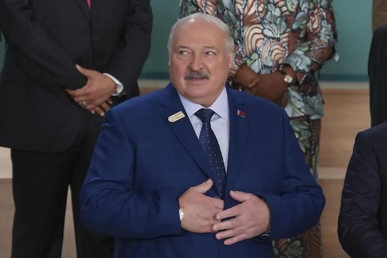 Lukashenko rieletto presidente della Bielorussia, ecco le congratulazioni da Putin e Xi Jinping