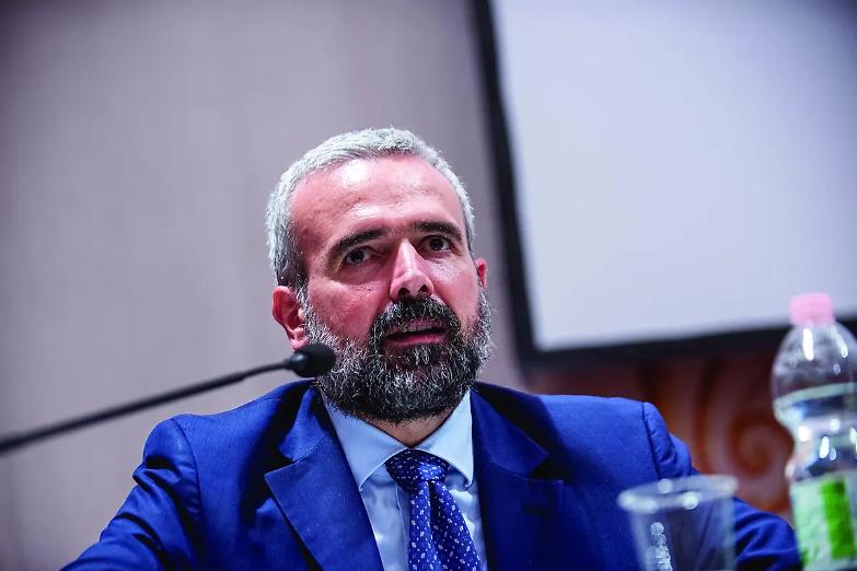 &laquo;Candidato premier dopo il voto, ma il Pd dica s&igrave; alle preferenze&raquo;