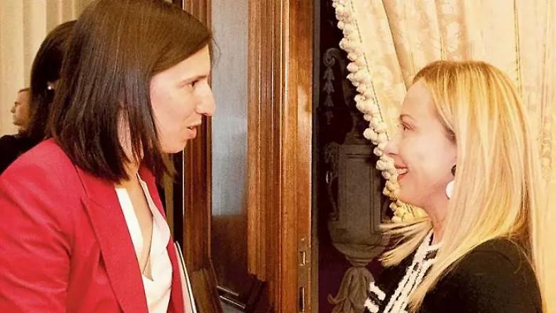 Proporzionale e premio di coalizione: ora Schlein e Meloni lavorano a un patto per la legge elettorale