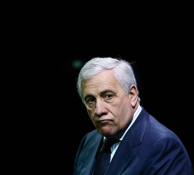 Forza Italia rivuole l&rsquo;immunit&agrave; parlamentare pre-Mani pulite. Stop da FdI