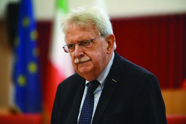 Mauro Palma: &laquo;Parigi apprezza il 41 bis? Assurdo. E sulle caserme c&rsquo;&egrave; ben poco da copiare&raquo;