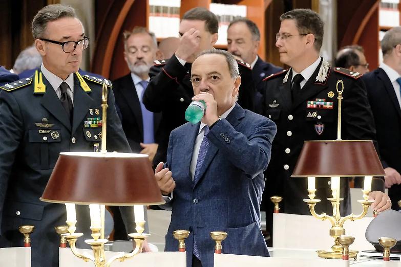 Francesco Lo Voi, un uomo solo in procura: il silenzio del Csm e del suo ufficio