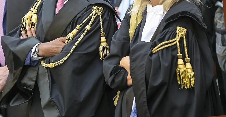 &ldquo;Niente incarichi agli avvocati pugliesi&rdquo;. La strana fatwa del comune di Foggia