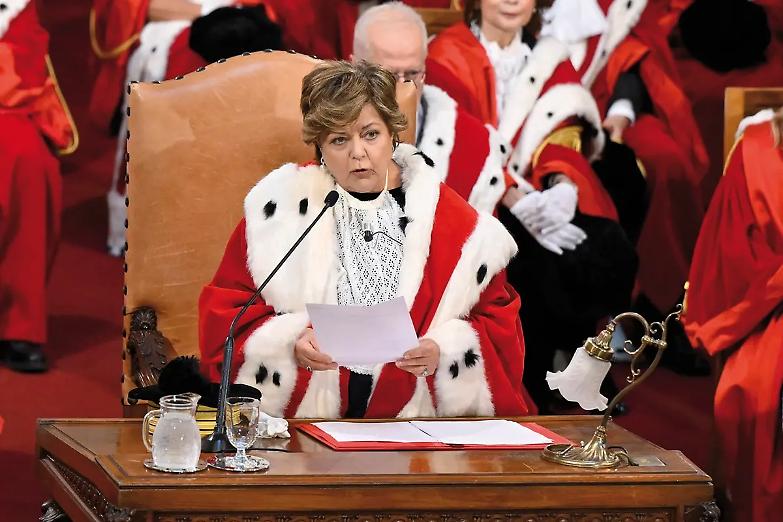 Processo civile, luci e molte ombre. La svolta del rinvio pregiudiziale alla Suprema corte