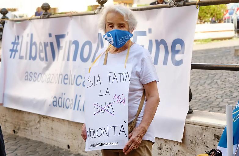 Fine vita, Schillaci apre alla legge nazionale: il dibattito si accende