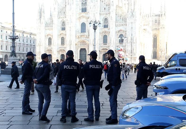 Italia paese sicuro, lo dice la polizia. Ma vince la paura