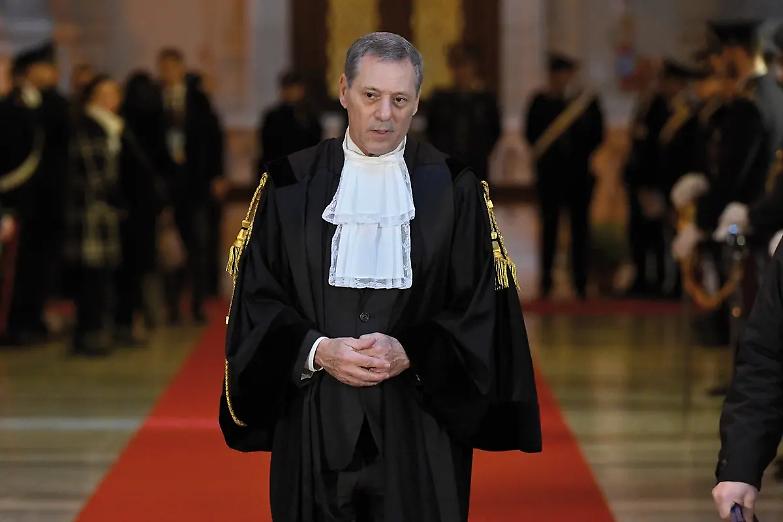 Magistrati, fermatevi. E dialogate con noi avvocati