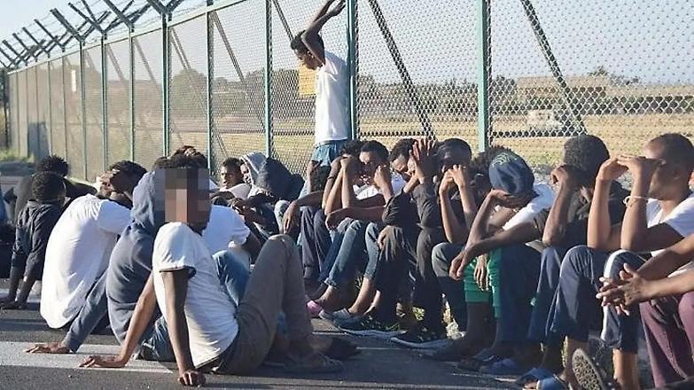 La Cassazione condanna il Governo italiano a risarcire i migranti della vane Diciotti. Ira di Meloni: &laquo;Ingiusto&raquo;