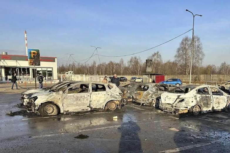 Mosca sotto attacco: 337 droni ucraini abbattuti, sospesi i voli negli aeroporti