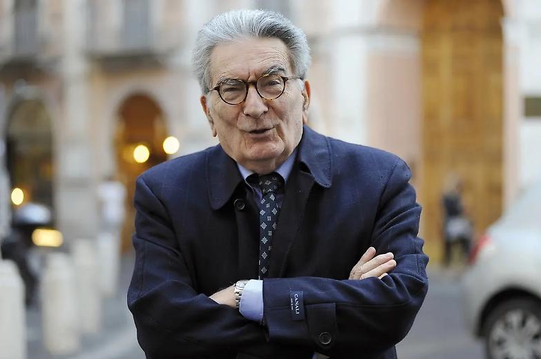 &laquo;Che errore per il Pd staccarsi dai Socialisti, Schlein rifletta&raquo;