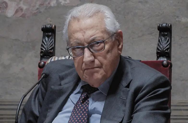 &laquo;Tangentopoli? Un falso. Sia il Pd a riconoscerlo e a pacificare il Paese&raquo;