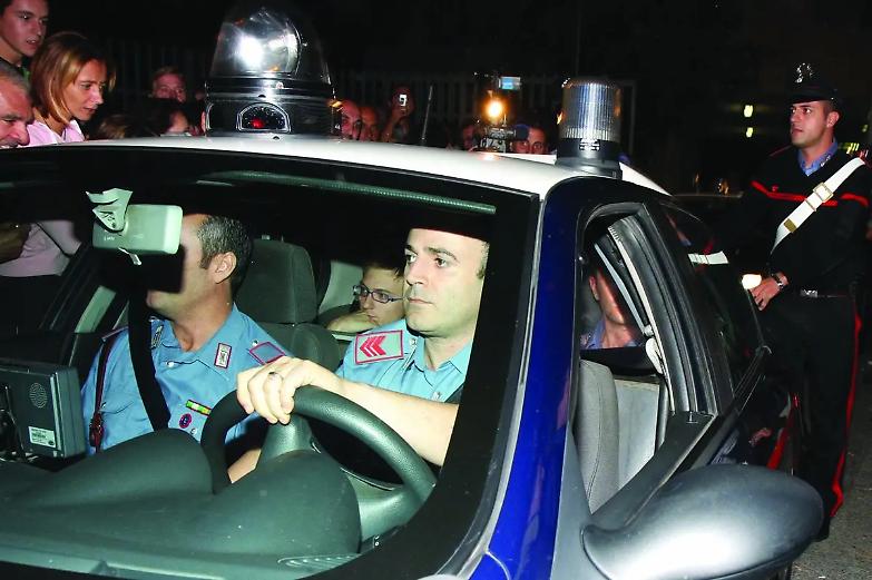 Il processo di Garlasco &egrave; stato costruito su indizi. E gli indizi sono equivoci per loro stessa natura