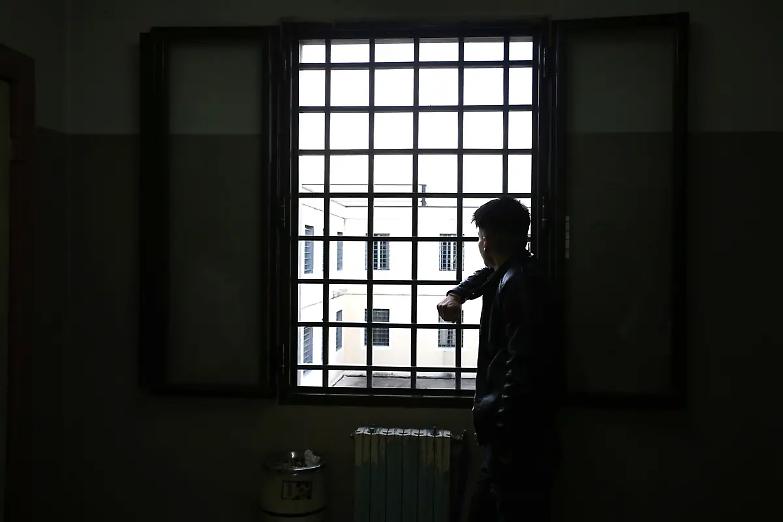 Dall&rsquo;edilizia penitenziaria all&rsquo;architettura penitenziaria: una rivoluzione necessaria