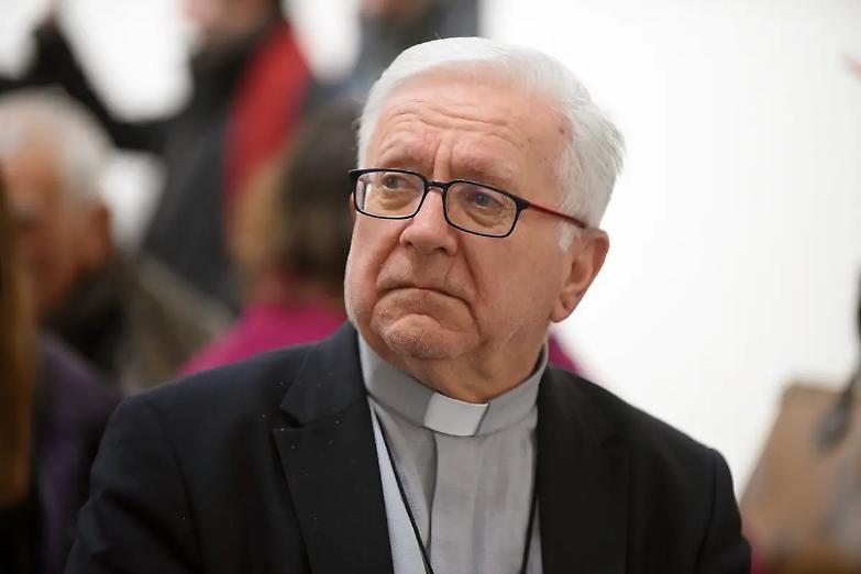 Monsignor Giovanni Ricchiuti: &laquo;Critica al capitalismo e alla guerra, la Chiesa rimanga nel suo solco&raquo;