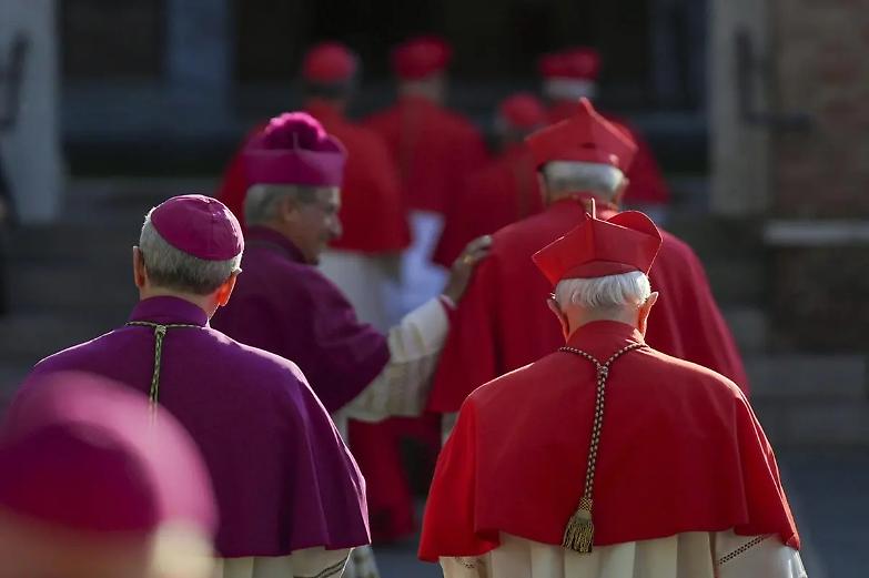 Marengo e Repole, la corsa degli outsider: sar&agrave; uno &ldquo;young Pope&rdquo; (italiano)?