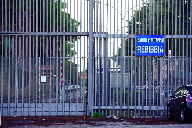 Viaggio dentro Rebibbia: &laquo;Il carcere &egrave; un buco nero, ascoltateci&raquo;