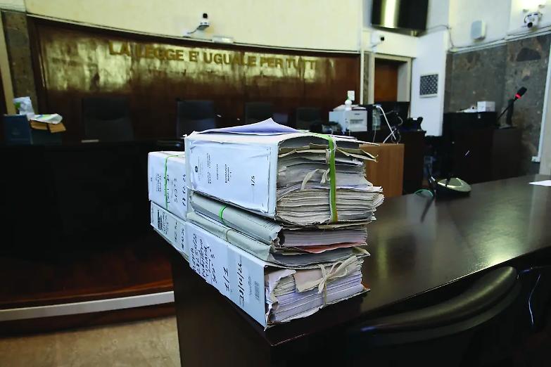 &laquo;Valutare in mondo autonomo gli indizi&raquo;. La Cassazione contro il copia- incolla dei giudici