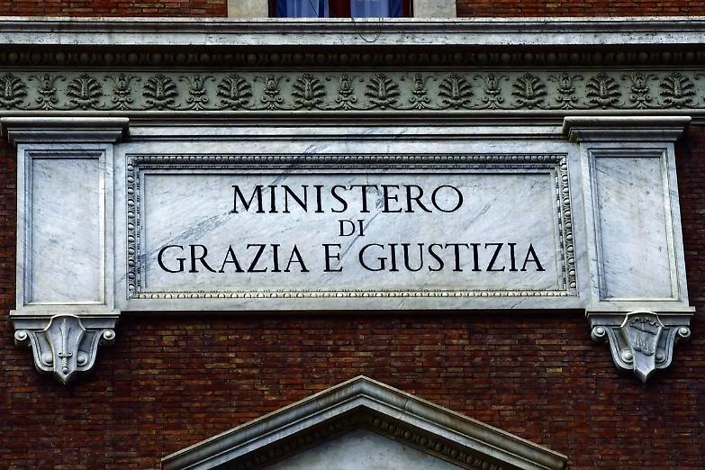 Una task force di 500 magistrati smaltir&agrave; (da remoto) l&rsquo;arretrato