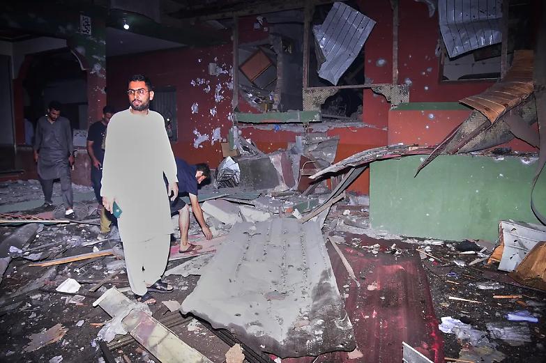 Kashmir, sale la tensione tra India e Pakistan: 13 civili uccisi. Taiwan lancia l&rsquo;allerta massima